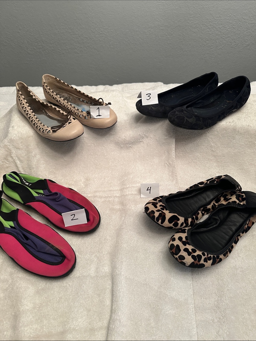 4 pair slippers